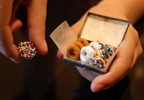 Santa's Elf Donuts | Carddit